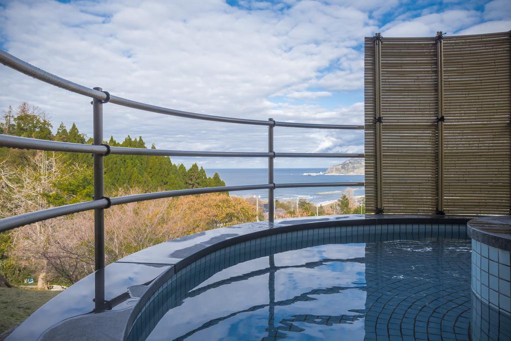 Monzen View Sunset Hotel Wajima Exterior photo